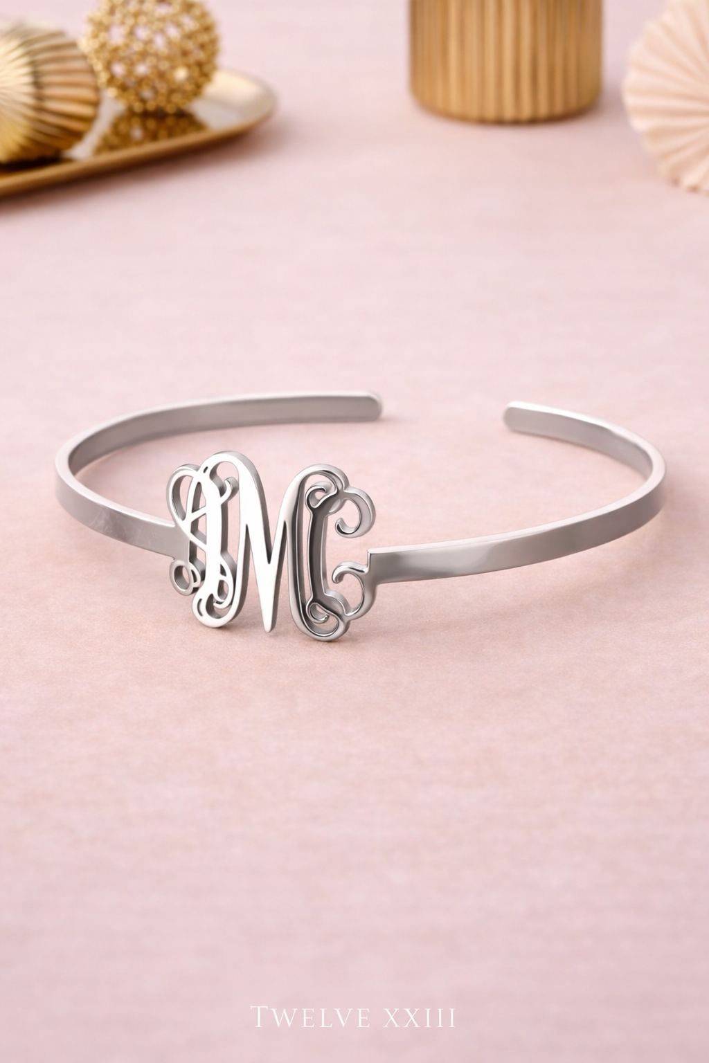 The Amore’ Cuff
